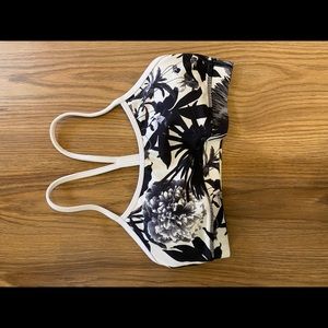 Lululemon flow y bra, floral